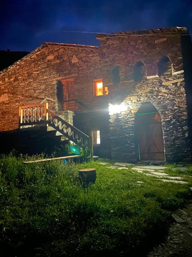 فندق Nizharadze'S Tower أوشغولي المظهر الخارجي الصورة